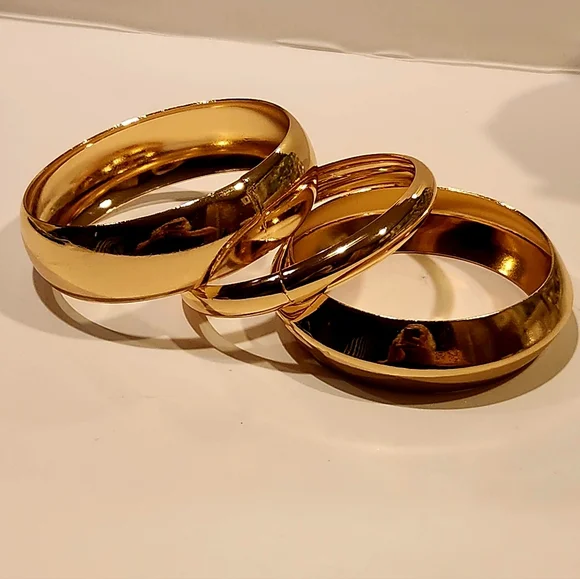 3 Round Chunky Bracelets. Smooth metal.Bangles Trendy Designe. Hupoallergenic - Picture 10 of 13